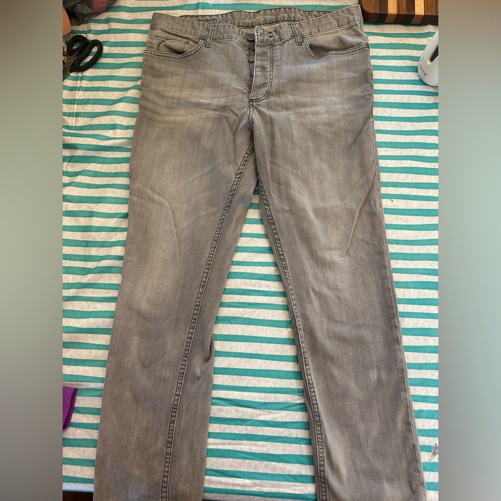 Calvin Klein Men's Gray 36x30 Slim Straight Jeans